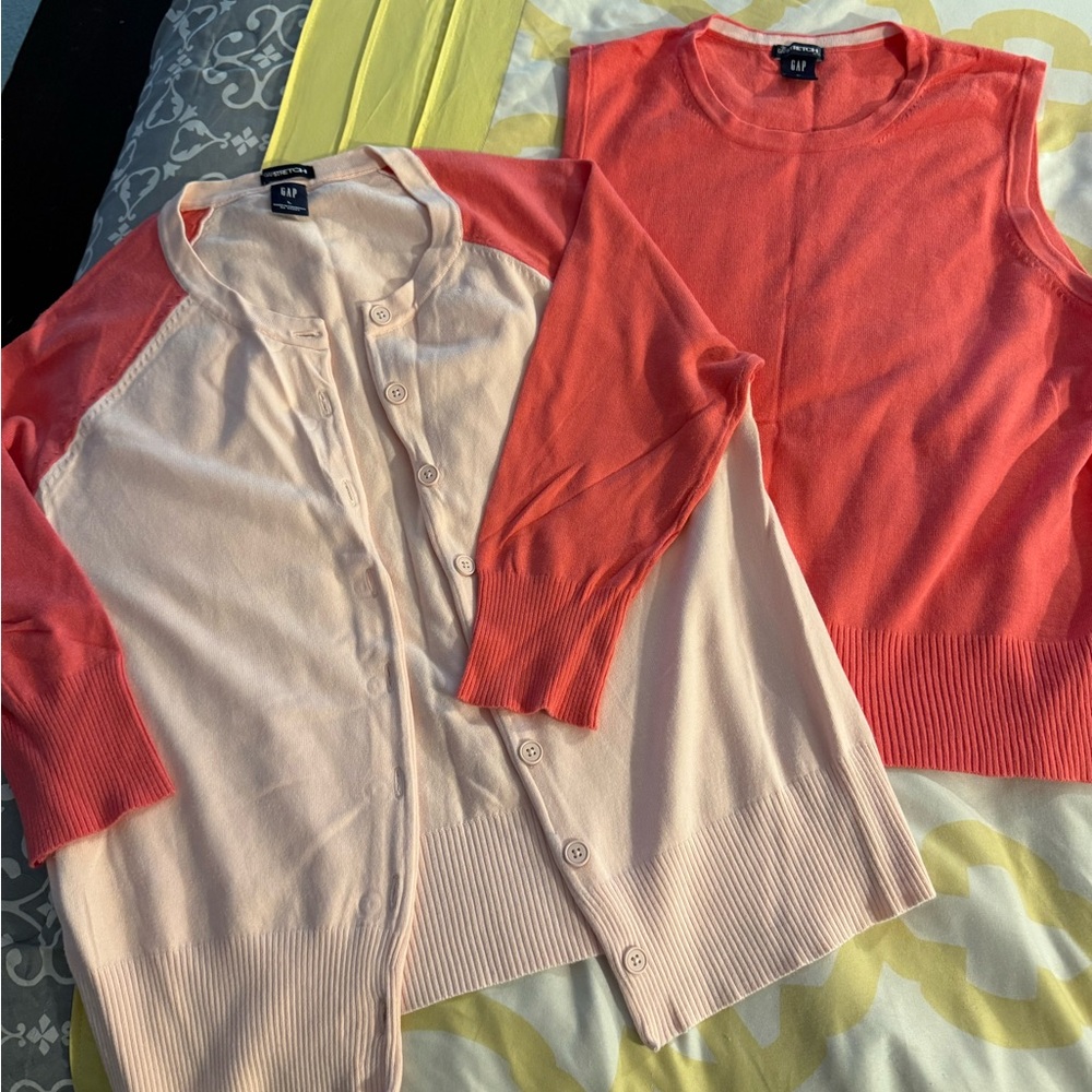 GAP Women's Pink and Cream Cardigan Set
